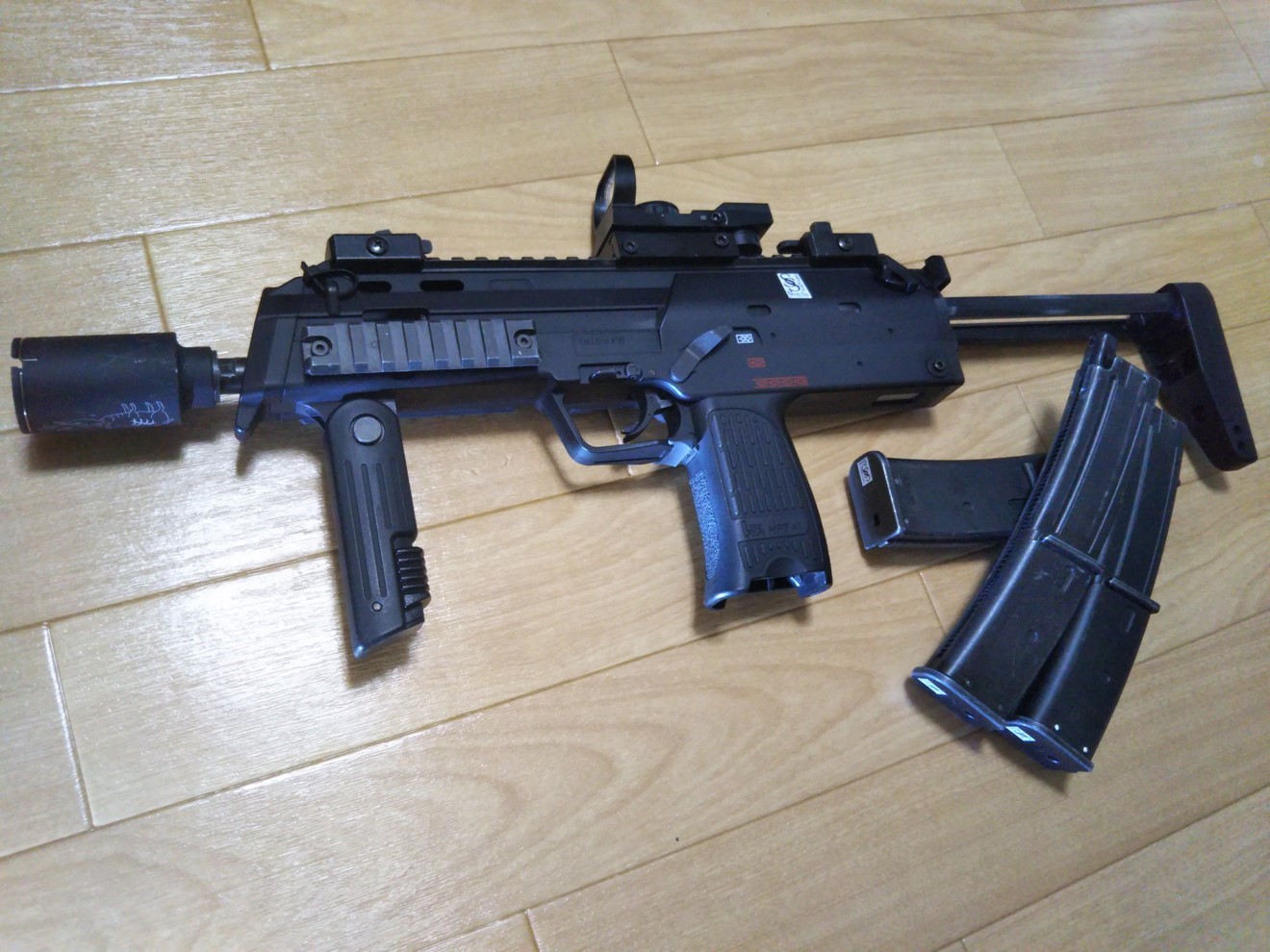 東京マルイ mp7 ガスブロ カスタム - トイガン