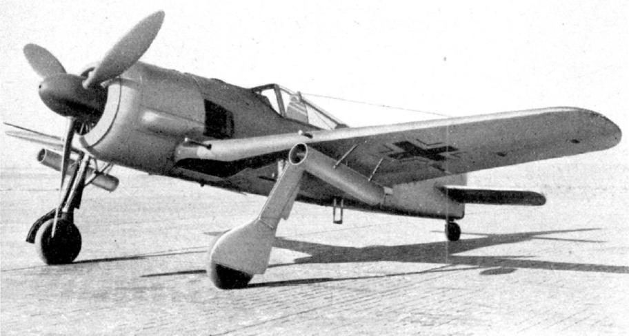 プラモデル完成機　1/48　クルトタンク ドイツ空軍戦闘機 フォッケウルフFw190 タンクTa152
